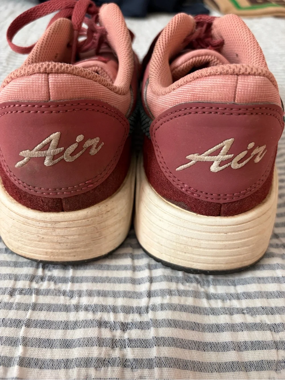 Nike low top